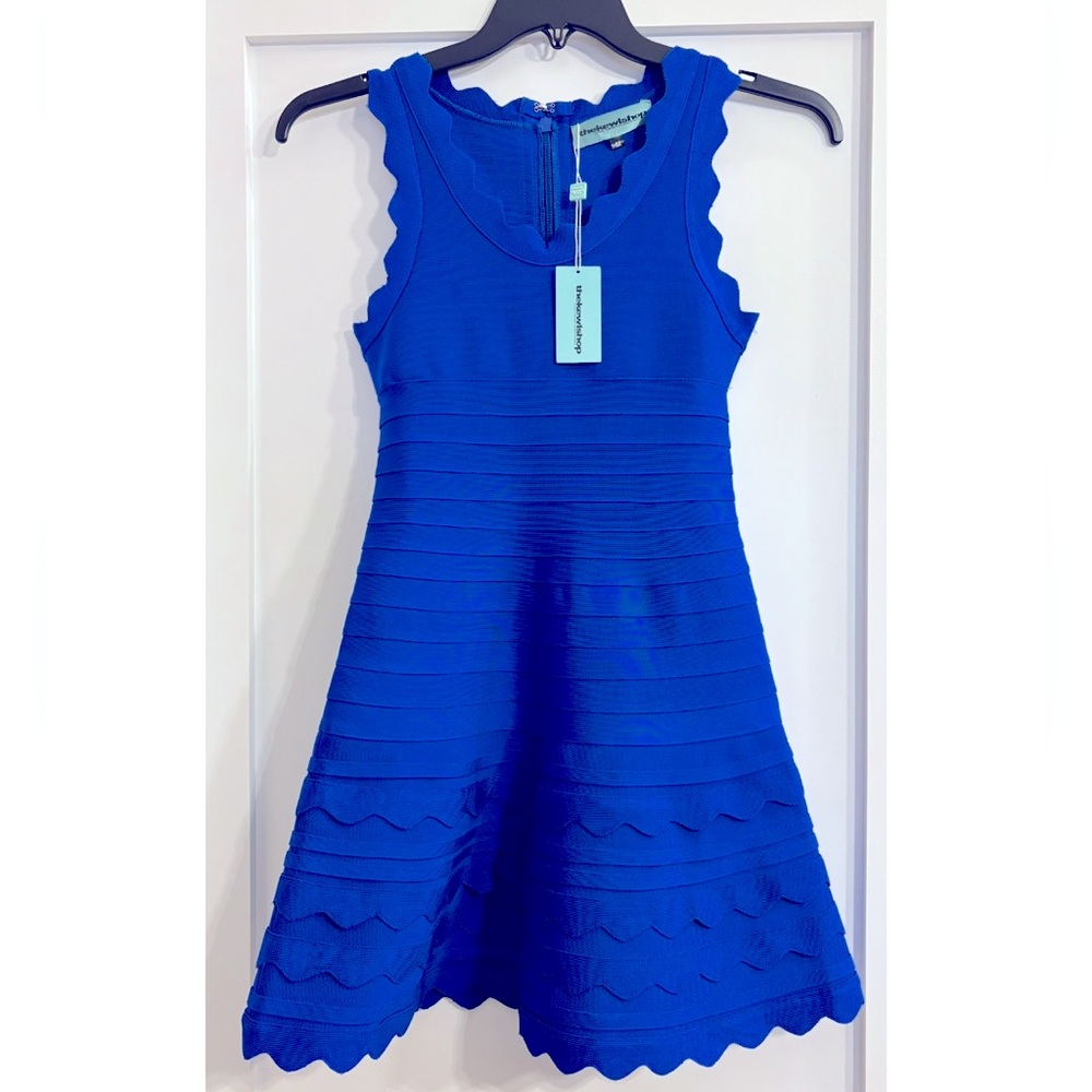 The Kewl Shop Heidi Bandage Cocktail Dress scalloped sleeveless blue MEDIUM NWT